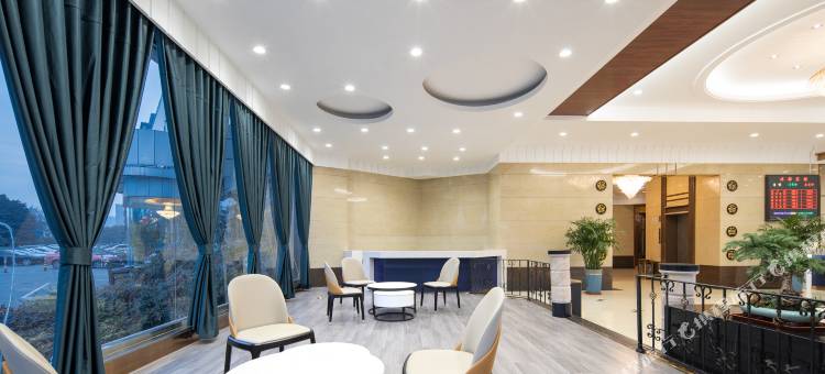 扬州琼都酒店(万达广场店)图片
