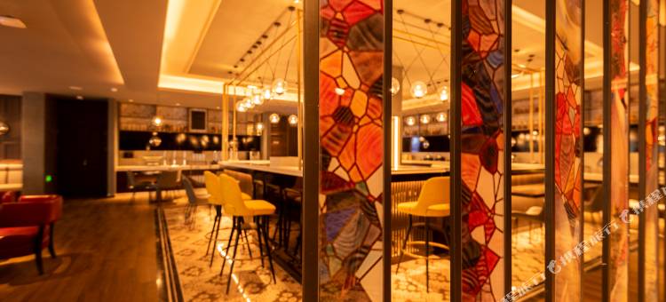 白玉兰酒店(天津五大道民园广场景区店)图片