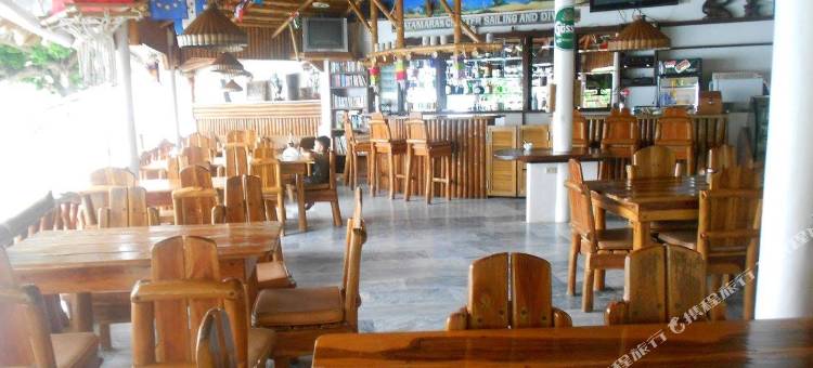 海豚湾滨海潜水度假村(Dolphinbay Beachfront & Dive Resort)图片