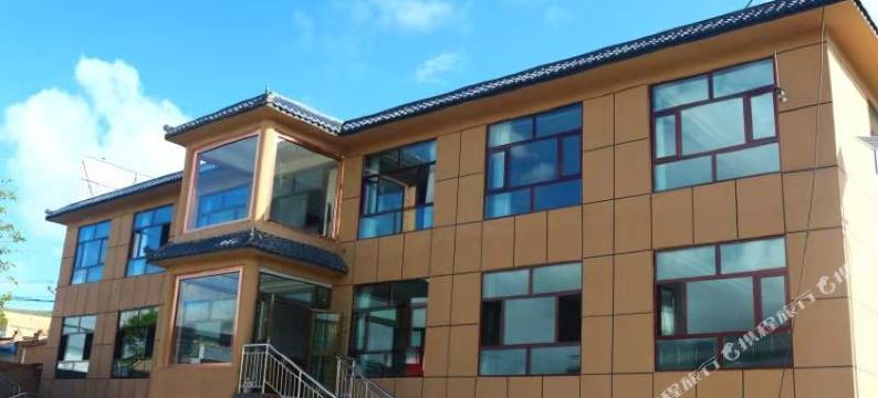 祁连唯伊休闲度假山庄图片