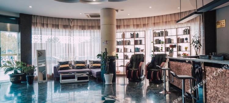 途窝假日酒店(宁国市政府汽车站店)图片