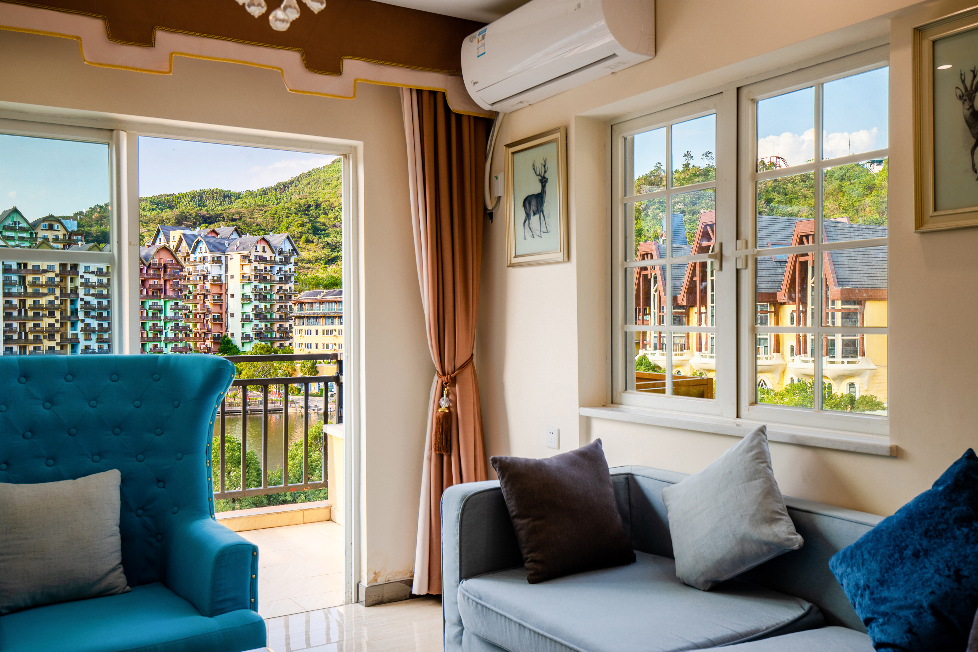 lusencloudhouse Over view