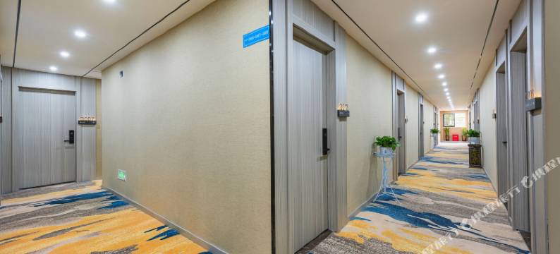 贵阳青溪酒店(花溪公园十字街店)图片