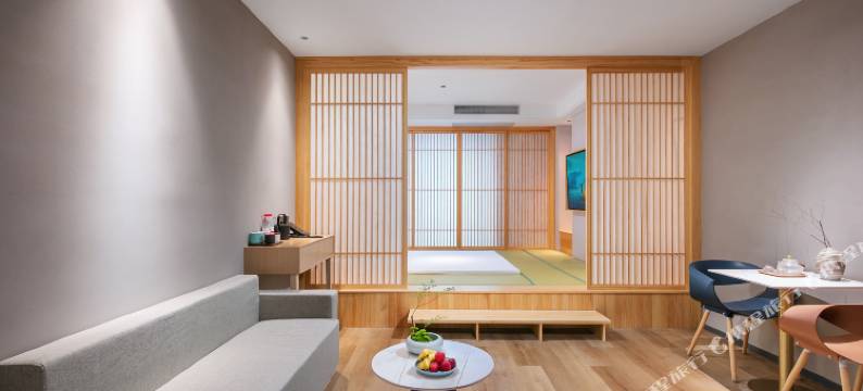 鹿岛鹿角日式榻榻米酒店(临平新天地店)图片