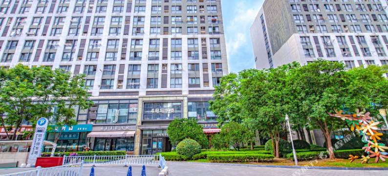 晶彩民宿(金沙江西路3号分店)图片