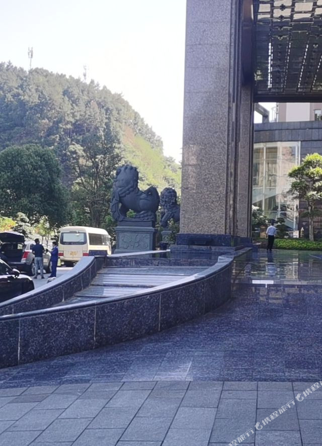 酒店位于市中心地段,适合商务出行,周边距|_十堰天海温德姆酒店