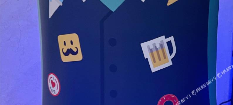 亚轻x酒店(上海同济医院新村路地铁站店)图片