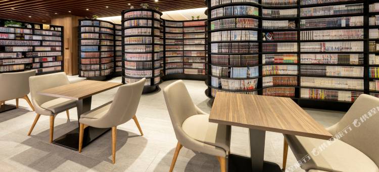 京都二条赫迪星漫画和书酒店(The Hedistar Hotel Kyoto Nijo Comic&Books)图片