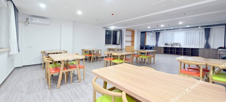 如家派柏·云酒店(沈阳长客西站西部汽配城店)图片