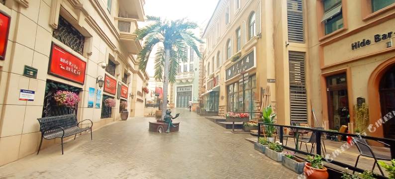 芭提雅电影民宿(青岛鲁邦风情街店)图片