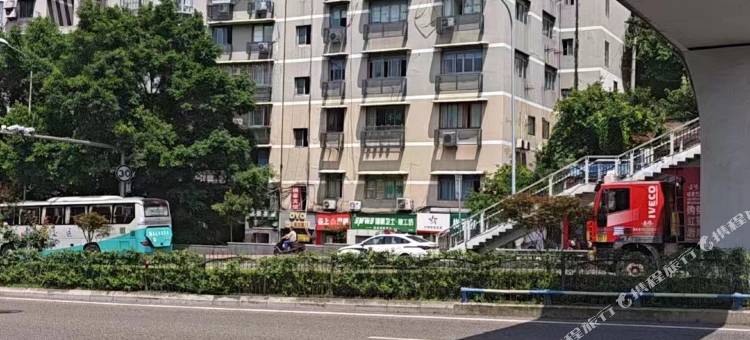 吉曼轻享酒店(磁器口地铁站店)图片