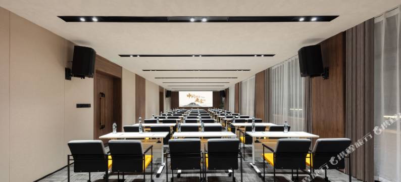 青岛中央商务区万象城亚朵酒店图片