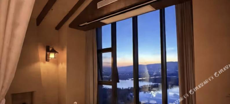 朴寂1900·度假美宿(晋阳湖红灯笼体育场店)图片