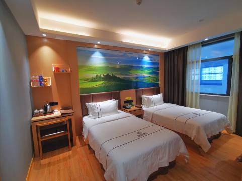 瑞河连锁酒店(恩施火车站机场店)