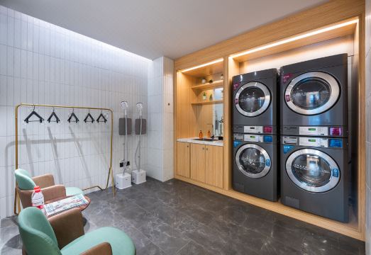 Orange Hotel (Qingdao May 4th Square) Hotel Overview