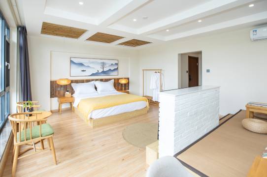 建水珺之湖畔湖景别墅(建水紫陶街店)