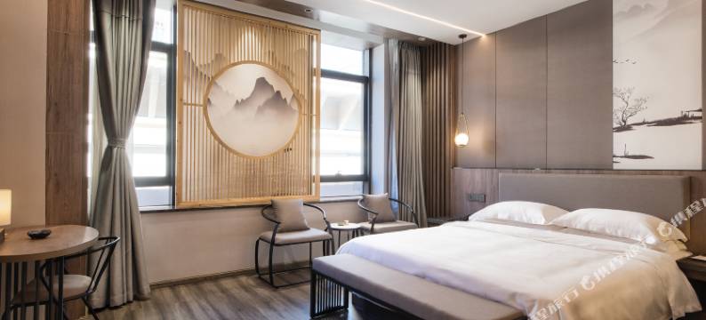 一见民宿酒店(昆明王府井滇池小镇店)图片