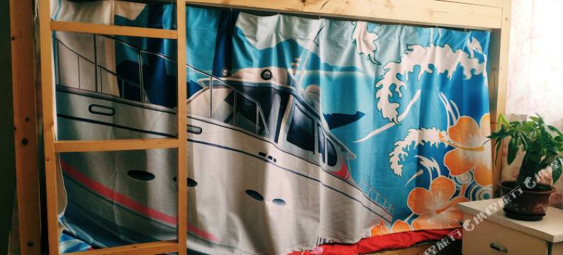 背包客太空舱青年旅舍(西宁莫家街店)图片