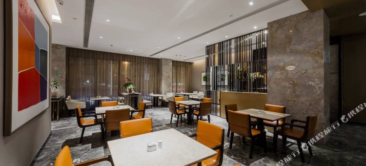 万信酒店(上海世博园高科西路地铁站店)图片