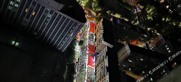 逸家精选公寓(青年公园地铁站彩电塔夜市店)图片