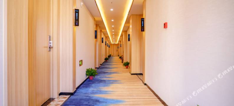 悦尔酒店(市民广场店)图片