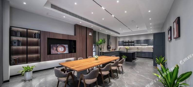 悦漫酒店(重庆江津圣泉寺地铁站店)图片