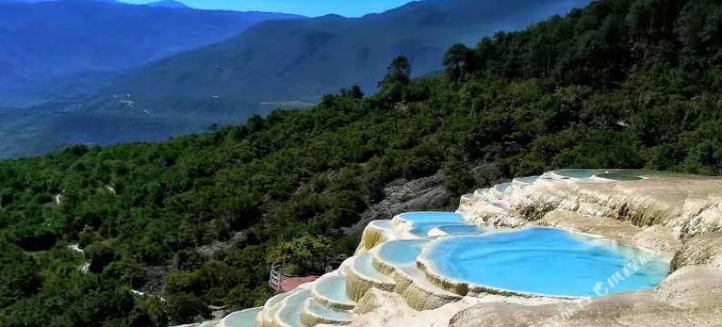 香格里拉简忆轻奢智能供氧民宿(独克宗古城月光广场店)图片