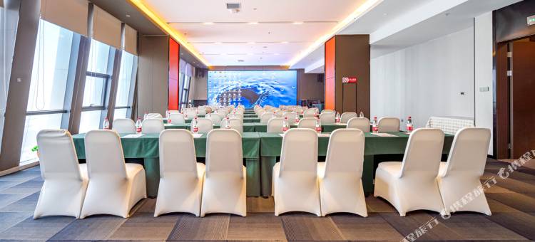 涵唐酒店(乌鲁木齐高铁站北广场店)图片