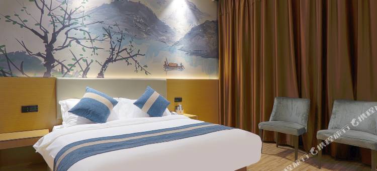 花祺精选酒店(东台高铁站汇银广场店)图片