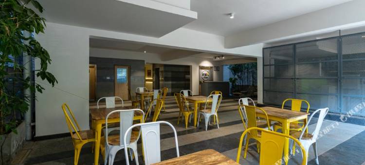 鸢尾花套房酒店(Iris Suites)图片