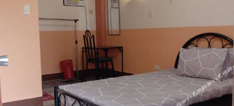 RedDoorz @ Solid Rock Guest House Baler图片