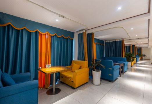 Chaoman Hotel (Suining Gymnasium Wanda Branch) Hotel Overview