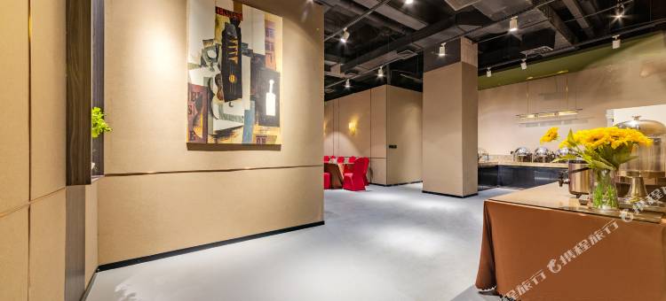 中英酒店(佛山西站罗村地铁站店)图片