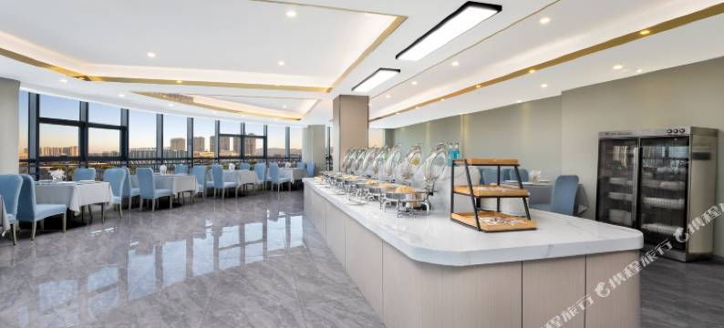 智汇橙酒店(东阳木雕城银泰城店)图片