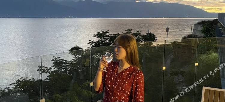 真美度假客栈(大理洱海悬崖海景店)图片