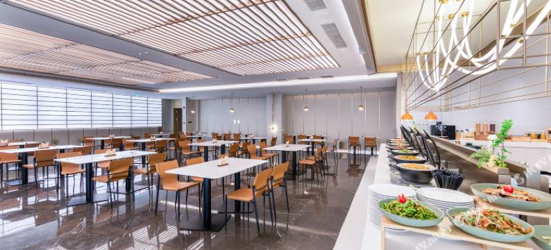 武汉汉口站南广场亚朵酒店图片