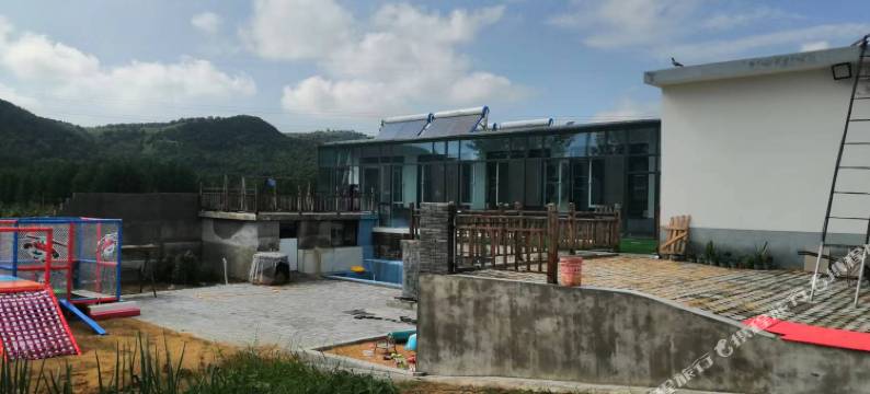 柳河山谷露营地图片