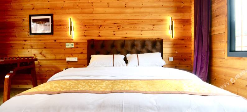 波密悠游道木屋酒店图片
