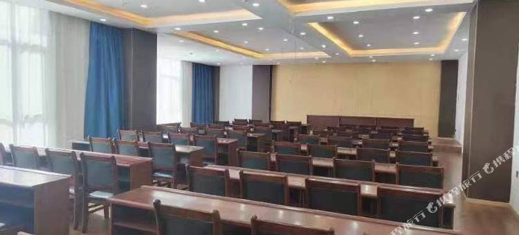 林芝鲁朗必居酒店图片