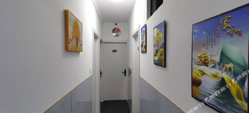 云城民宿(昆明火车站地铁站鑫都韵城店)图片