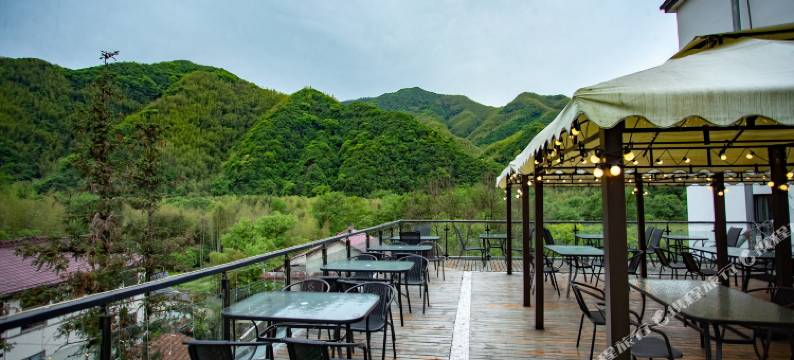 泾县芝屏山庄图片