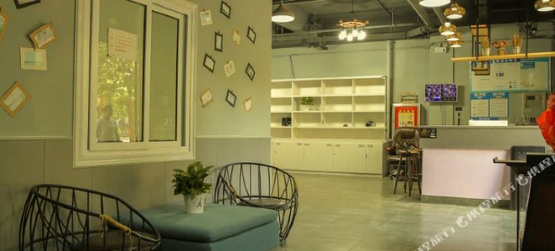 伊宁伊望山民宿(火车站店)图片