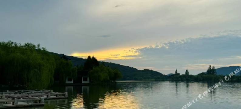 七月隐厍·山海湖全景度假美墅(海盐南北湖风景区店)图片