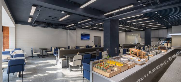 南京博物院瑞金路轻居酒店图片