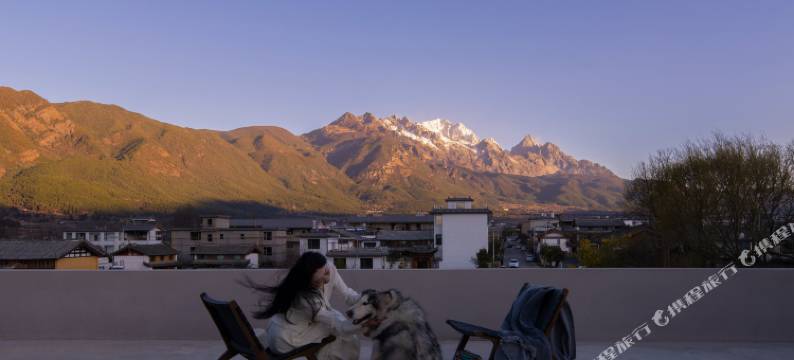 伴隐雪.见山观景美宿(白沙古镇店)图片