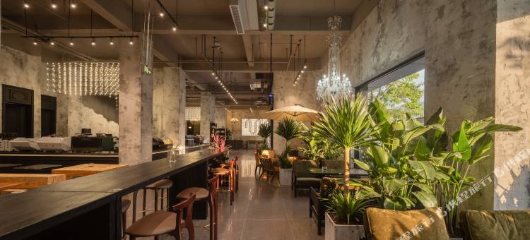 BEMORECOFFEE·比那多咖啡智慧酒店(丽江千古情店)图片