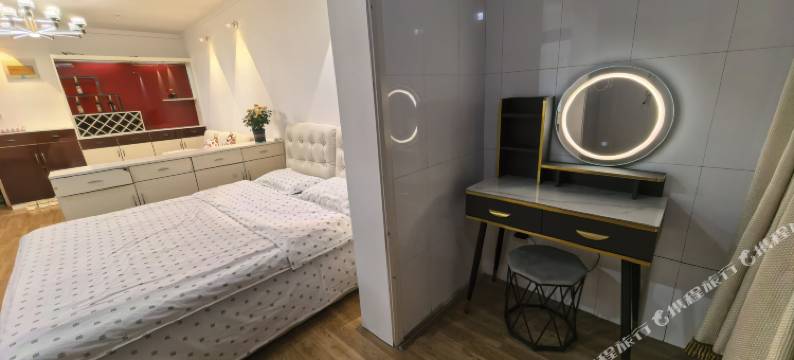 七七情侣公寓(万豪大厦店)图片