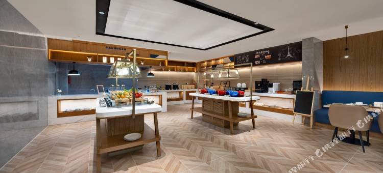 凯里亚德酒店(保定东站河北大学新校区店)图片