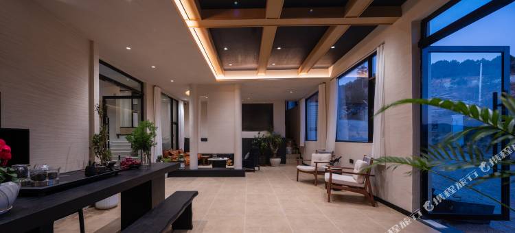 瓦窑山居｜W.Y.Haven 半山观景·富氧艺术美宿(独克宗古城店)图片
