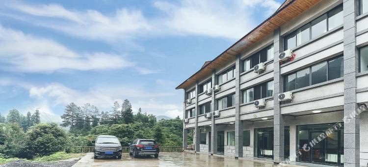 重庆霖霏山庄(四面山水口寺店)图片